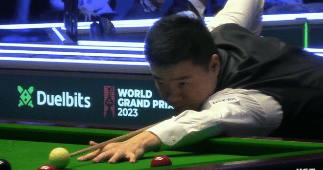 并且迫使对 并且迫使对